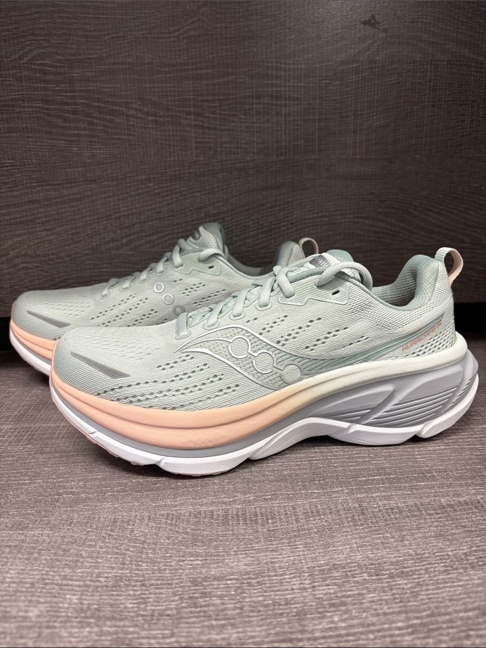Women's Saucony Hurricane 25 Running & Training Shoes (Mist/Cameo) - Size 9
